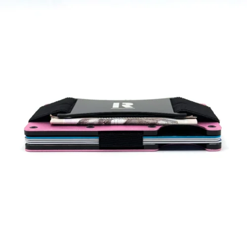 Billetera Ragnak Pinky con correa acostada