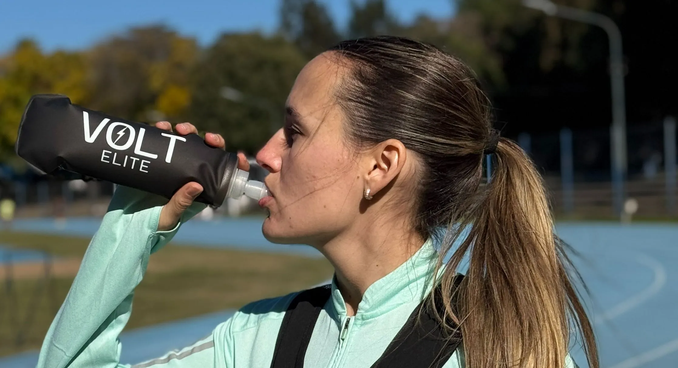 tomando agua tomando agua